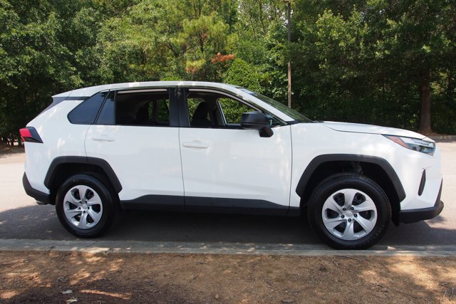 Used 2024 Toyota RAV4 LE FWD image 8