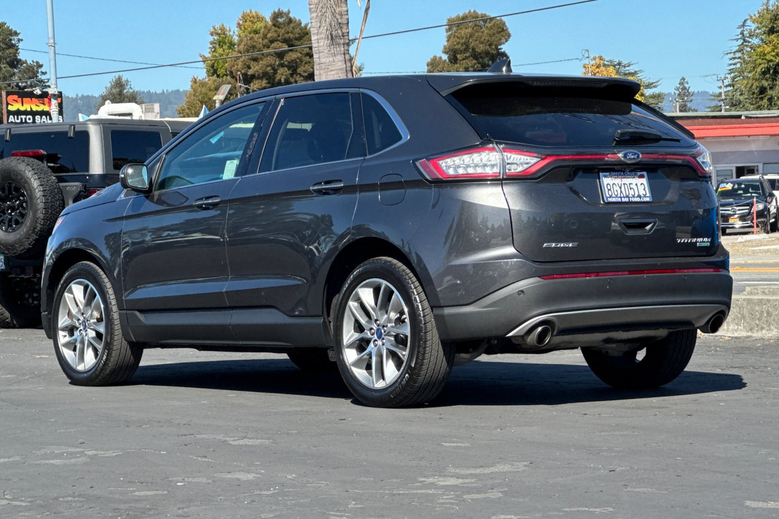 Certified 2018 Ford Edge Titanium w/ Technology Package FWD image 29