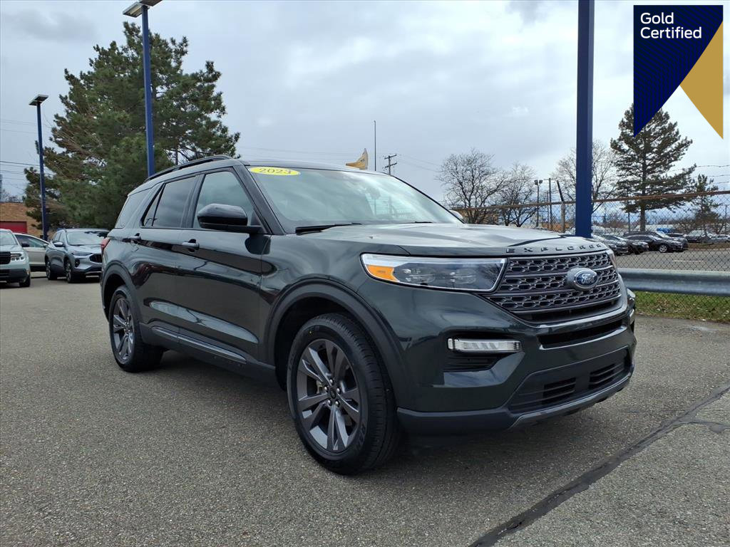 Certified 2023 Ford Explorer XLT w/ Equipment Group 202A image 1