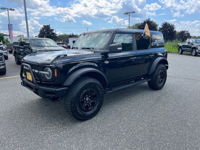 Certified 2024 Ford Bronco Wildtrak AWD/4WD image 3