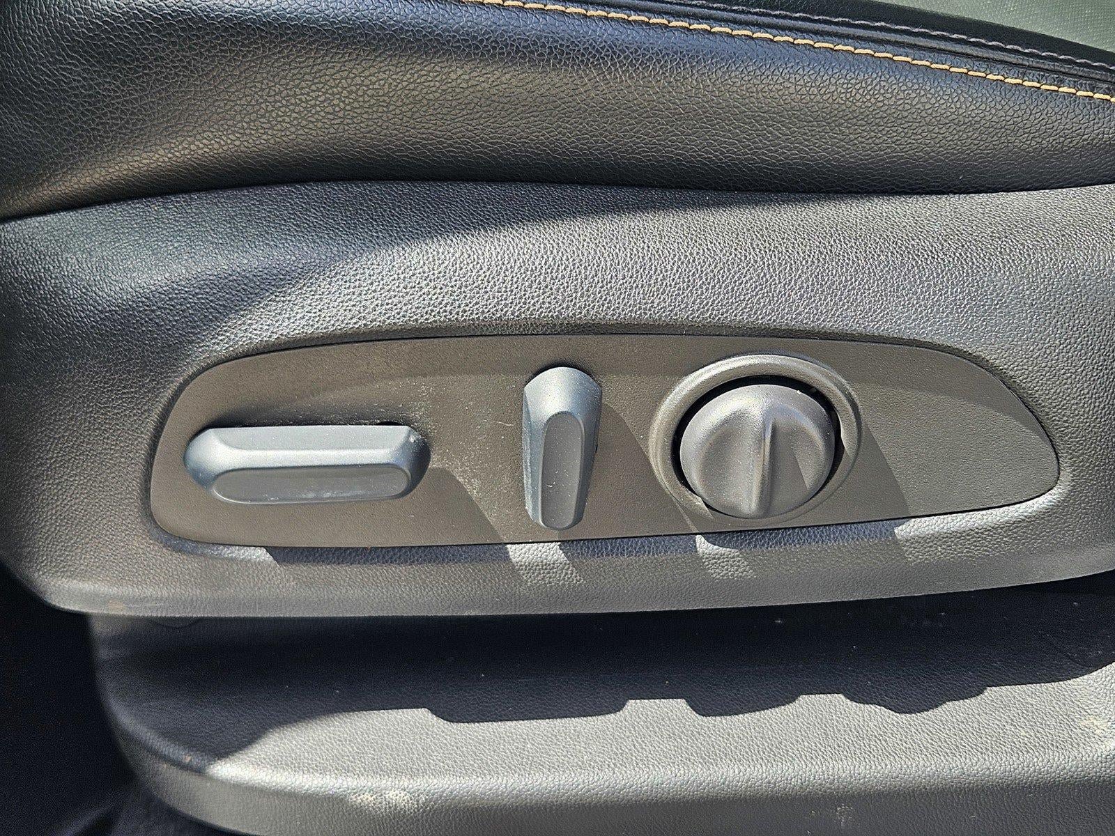 Used 2022 Chevrolet Equinox Premier AWD/4WD image 17