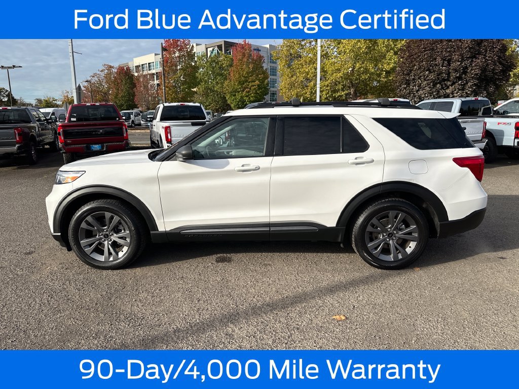 Certified 2021 Ford Explorer XLT w/ Equipment Group 202A AWD/4WD image 4