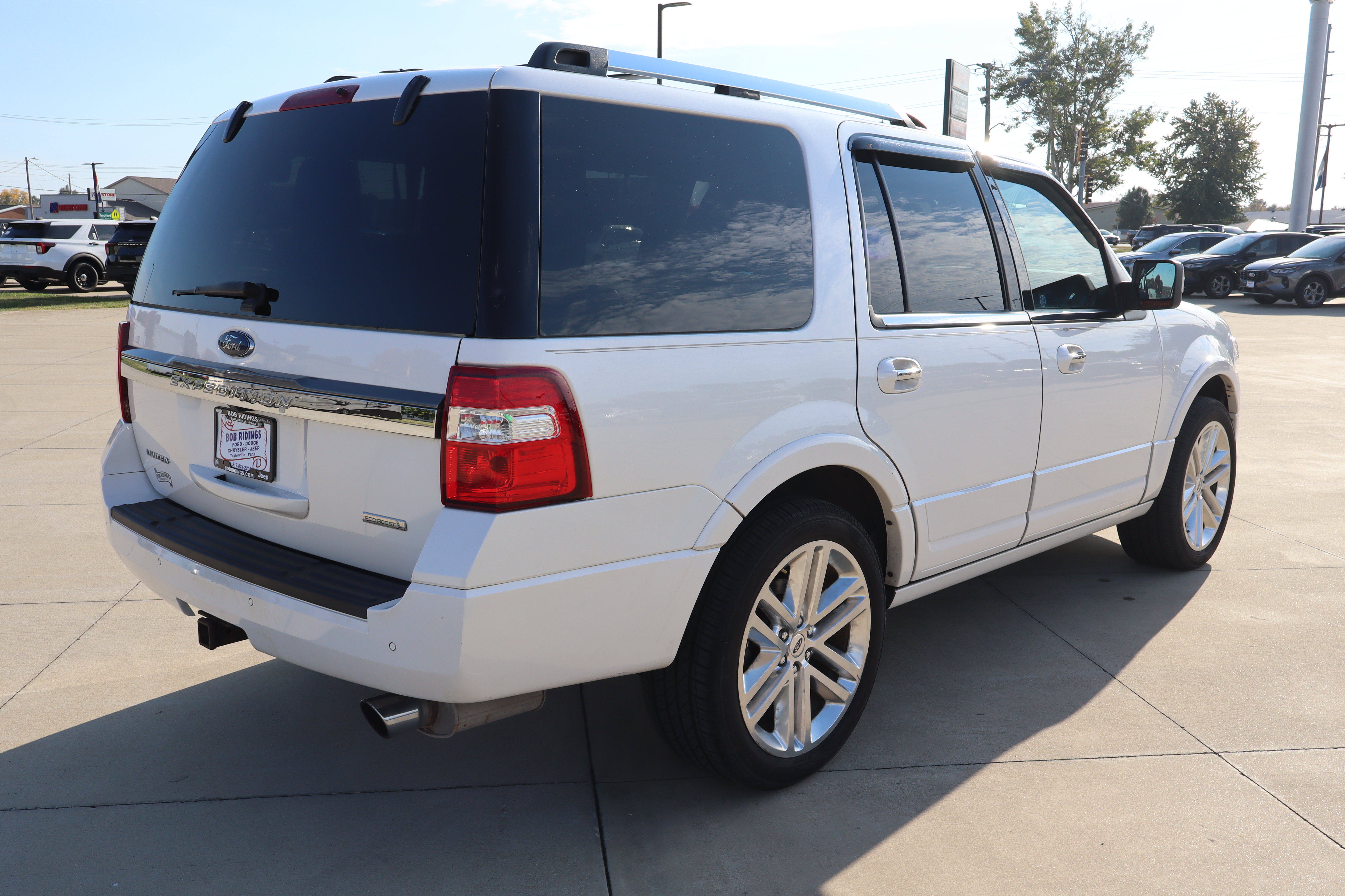 Certified 2017 Ford Expedition Limited w/ Equipment Group 301A AWD/4WD image 5
