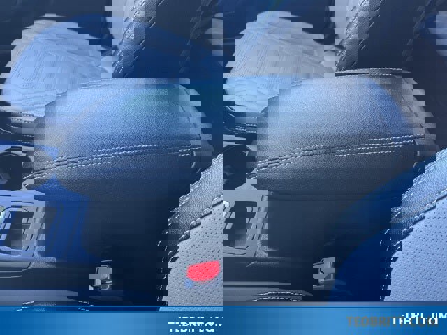 Certified 2024 Ford Escape Platinum w/ Premium Technology Package image 39