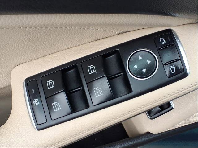 Used 2019 Mercedes-Benz GLA 250 4MATIC image 16