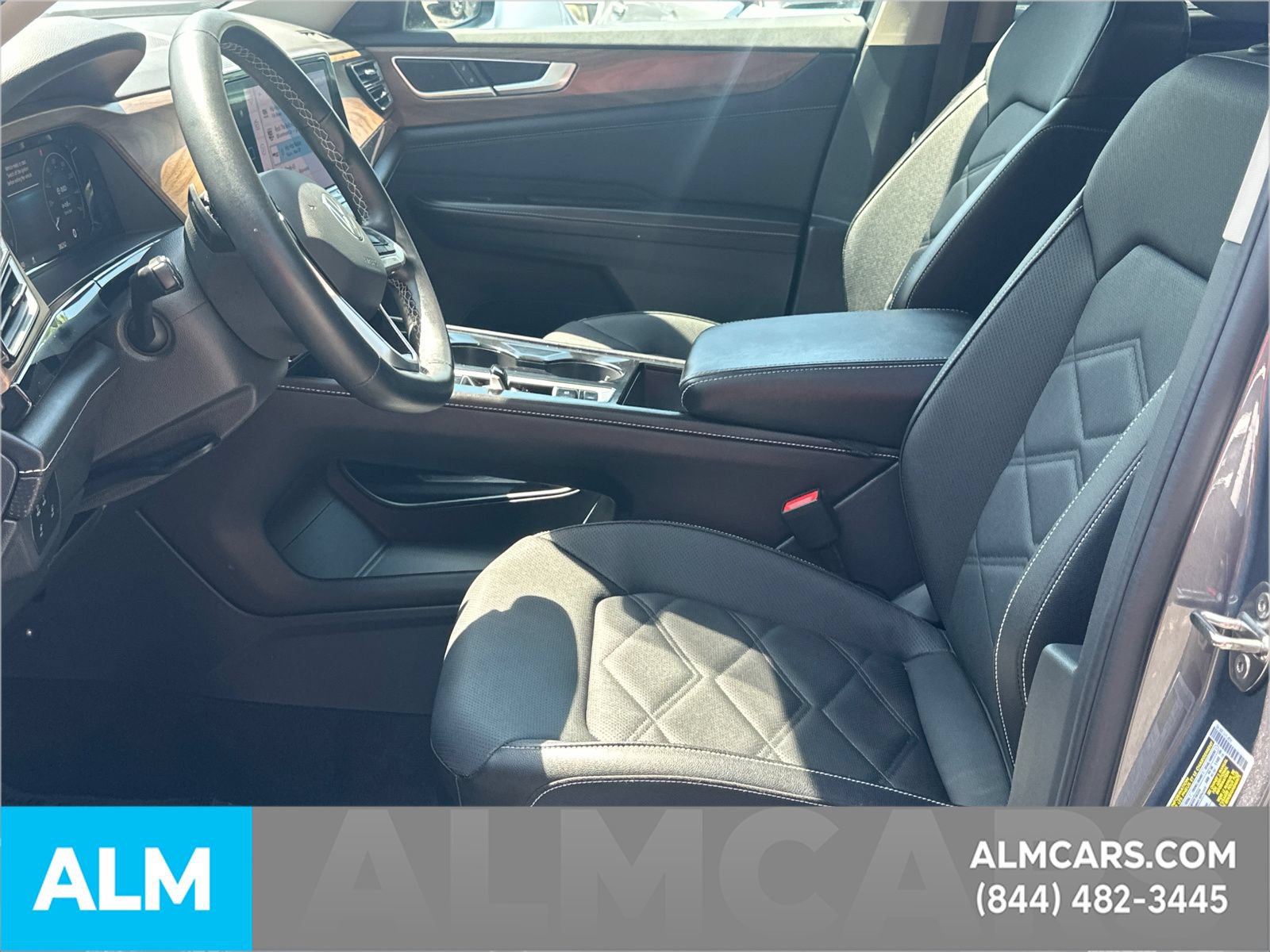 Used 2025 Volkswagen Atlas SE FWD image 10