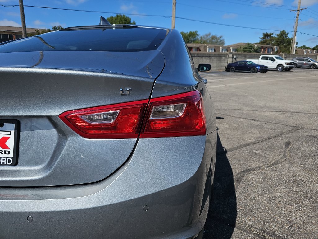 Used 2025 Chevrolet Malibu LT FWD image 33