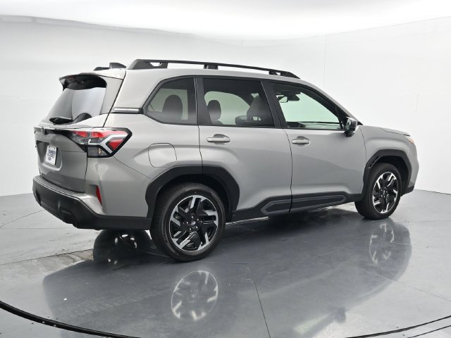 Used 2025 Subaru Forester Limited w/ Popular Package #1 AWD/4WD image 10