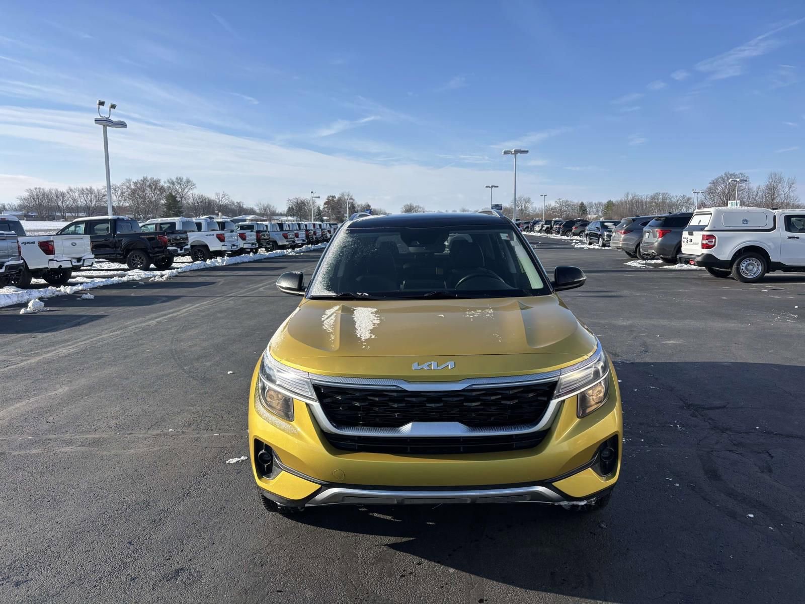 Used 2022 Kia Seltos S image 2