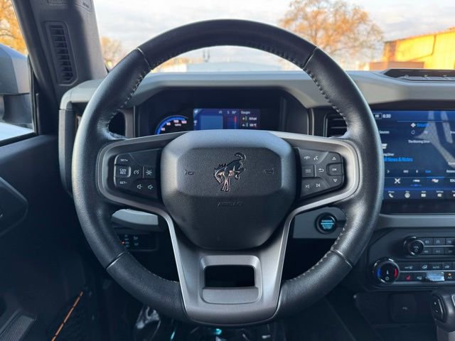 Certified 2022 Ford Bronco Badlands w/ Sasquatch Package AWD/4WD image 32