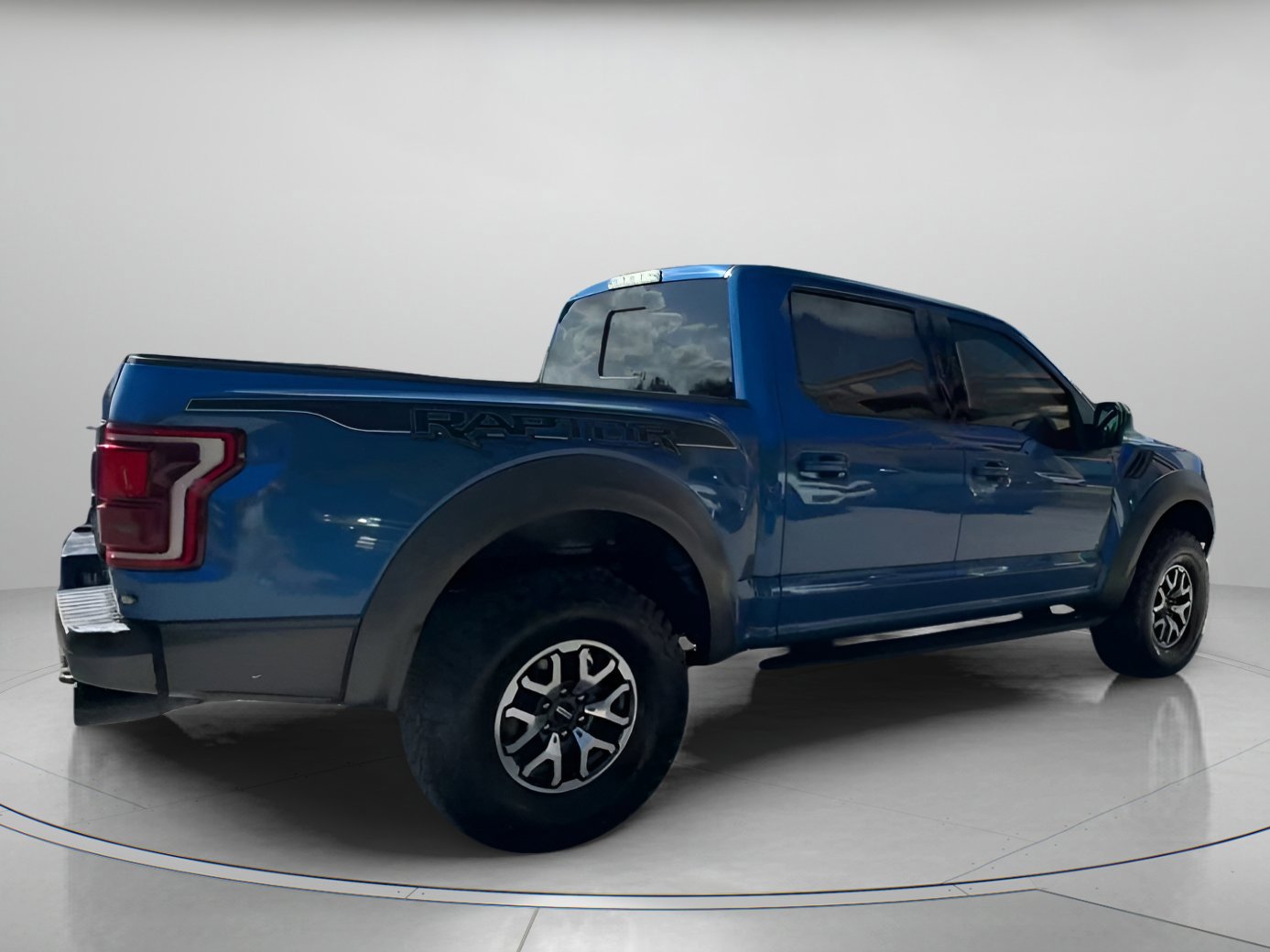 Certified 2020 Ford F150 Raptor w/ Equipment Group 802A Luxury image 21