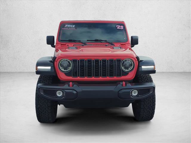 Used 2025 Jeep Wrangler Rubicon w/ Convenience Group image 8