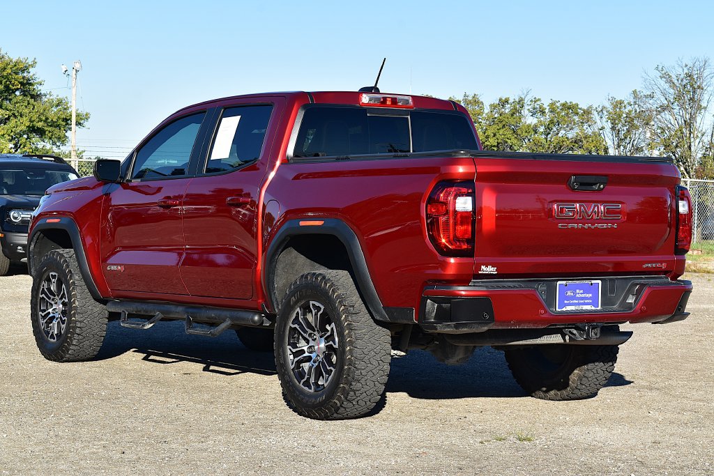 Used 2025 GMC Canyon AT4 w/ Technology Plus Package AWD/4WD image 11