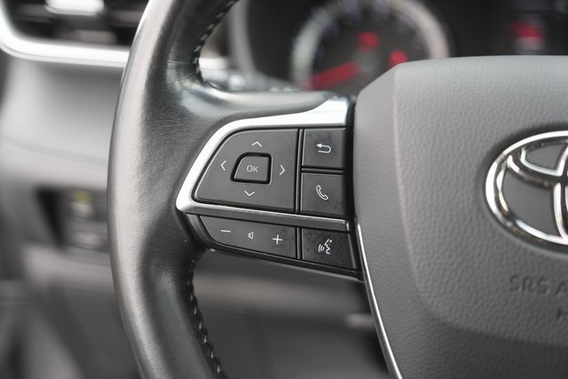 Used 2021 Toyota Highlander LE image 22