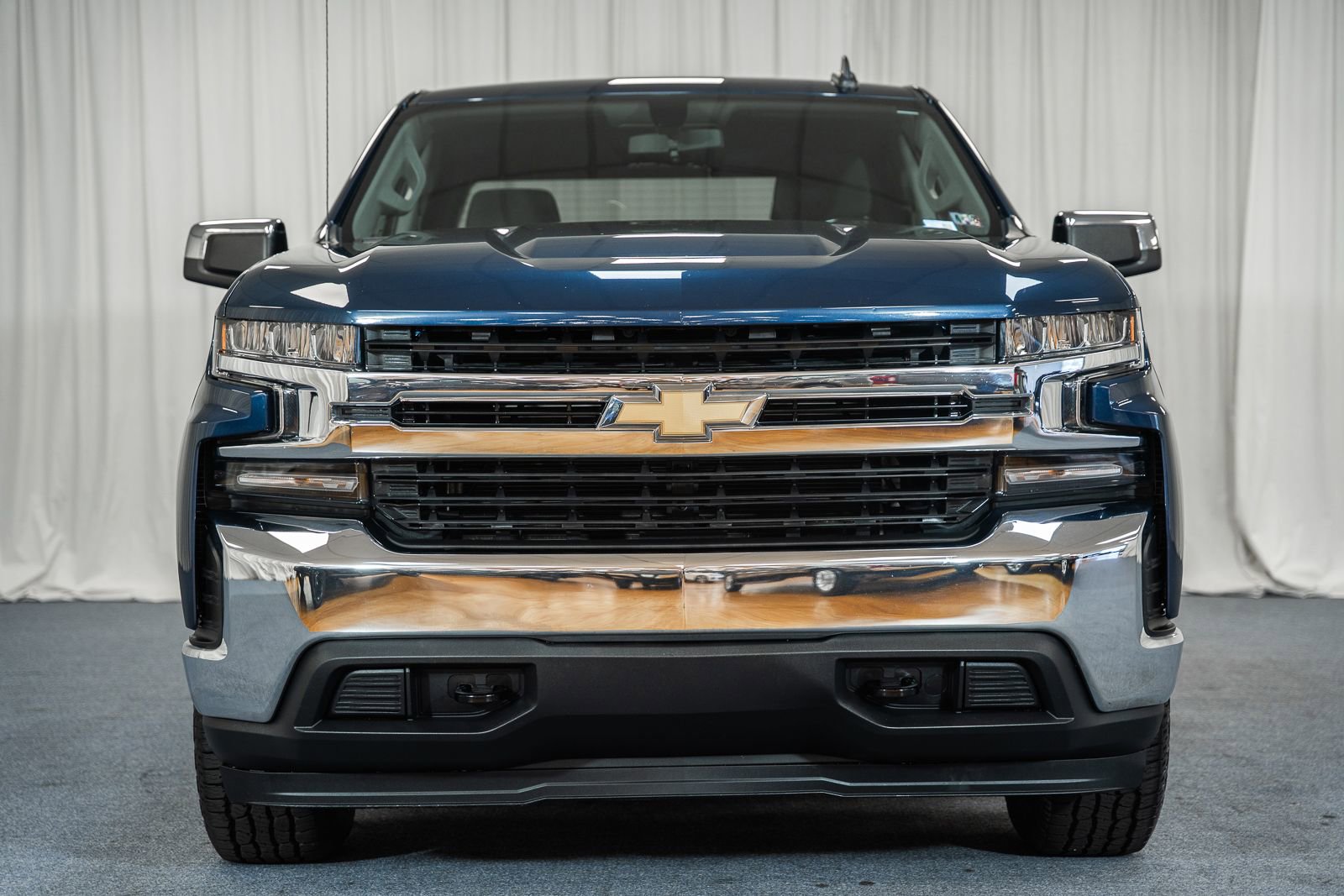 Used 2020 Chevrolet Silverado 1500 LT w/ All-Star Edition image 2