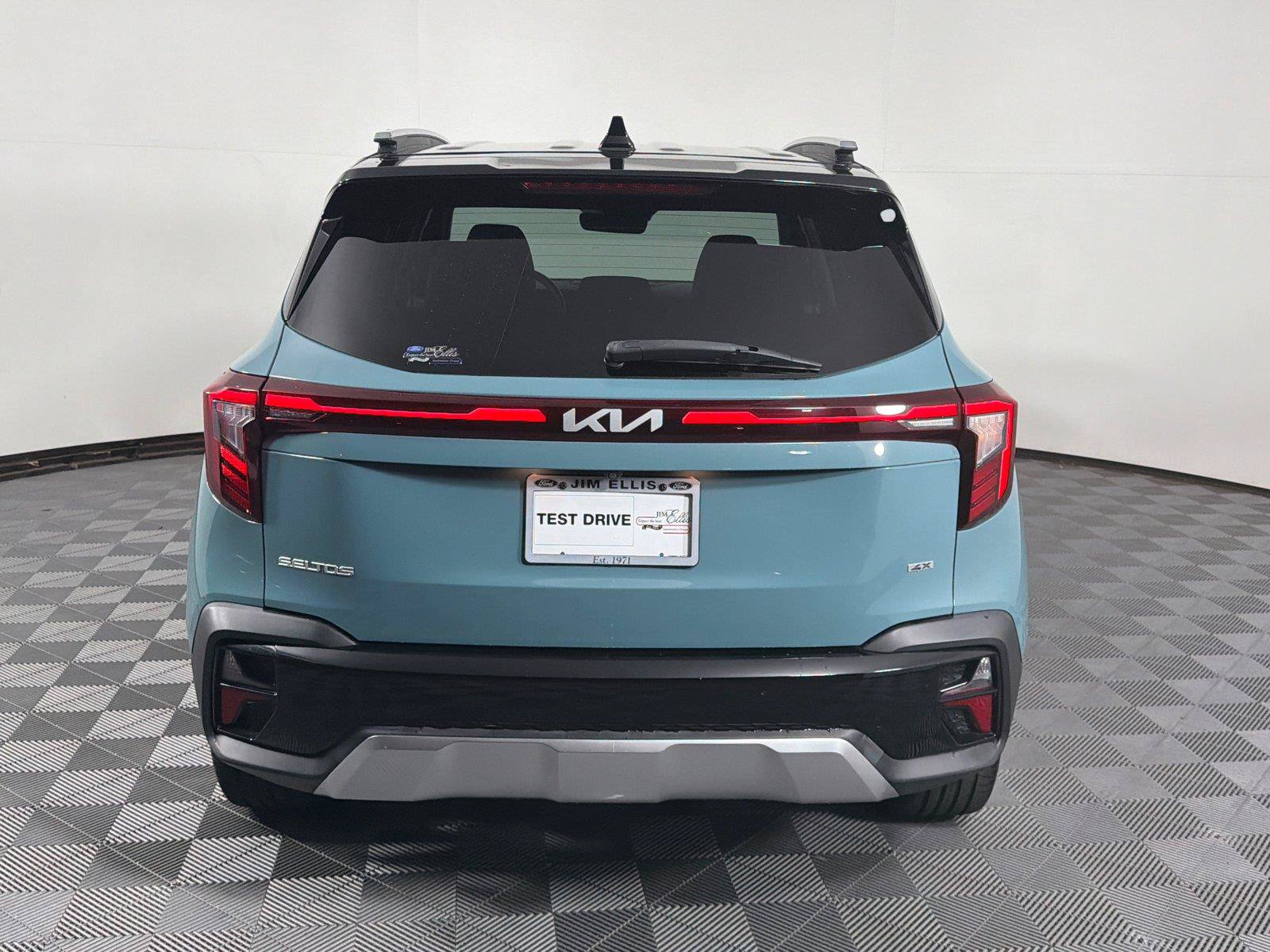 Used 2024 Kia Seltos SX AWD/4WD image 6