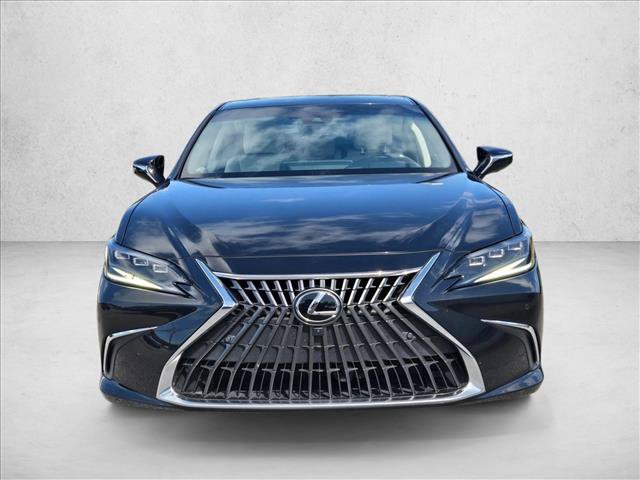 Used 2024 Lexus ES 300h Ultra Luxury w/ Accessory Package (Z2) FWD image 2