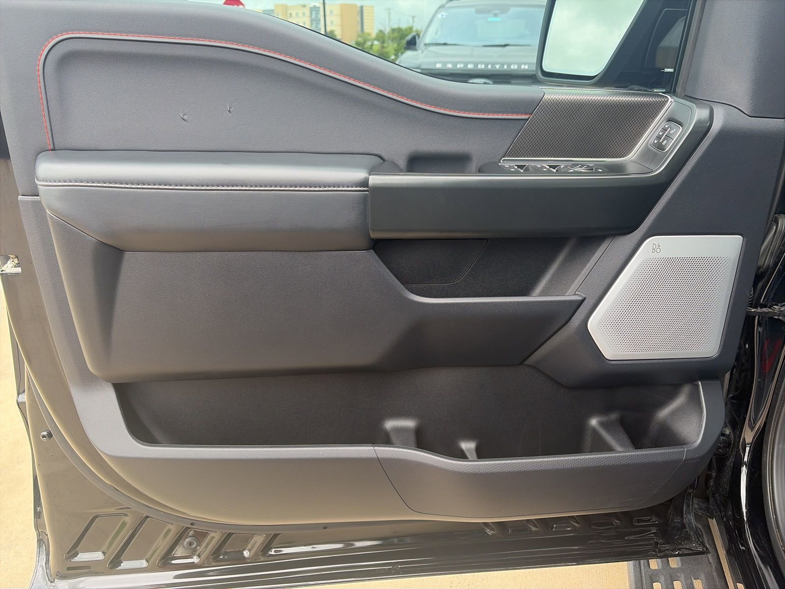 Certified 2025 Ford F150 Raptor AWD/4WD image 12