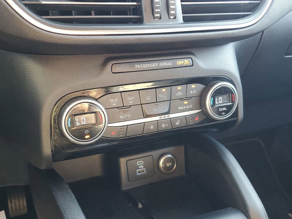 Certified 2021 Ford Escape Titanium w/ Titanium Elite Package image 29