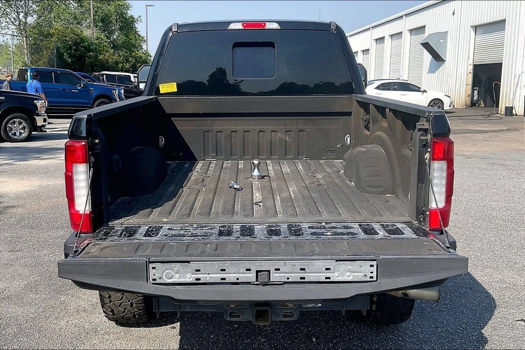 Certified 2017 Ford F250 Platinum w/ FX4 Off-Road Package AWD/4WD image 17