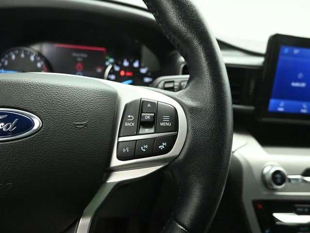 Certified 2022 Ford Explorer XLT w/ Equipment Group 202A image 33