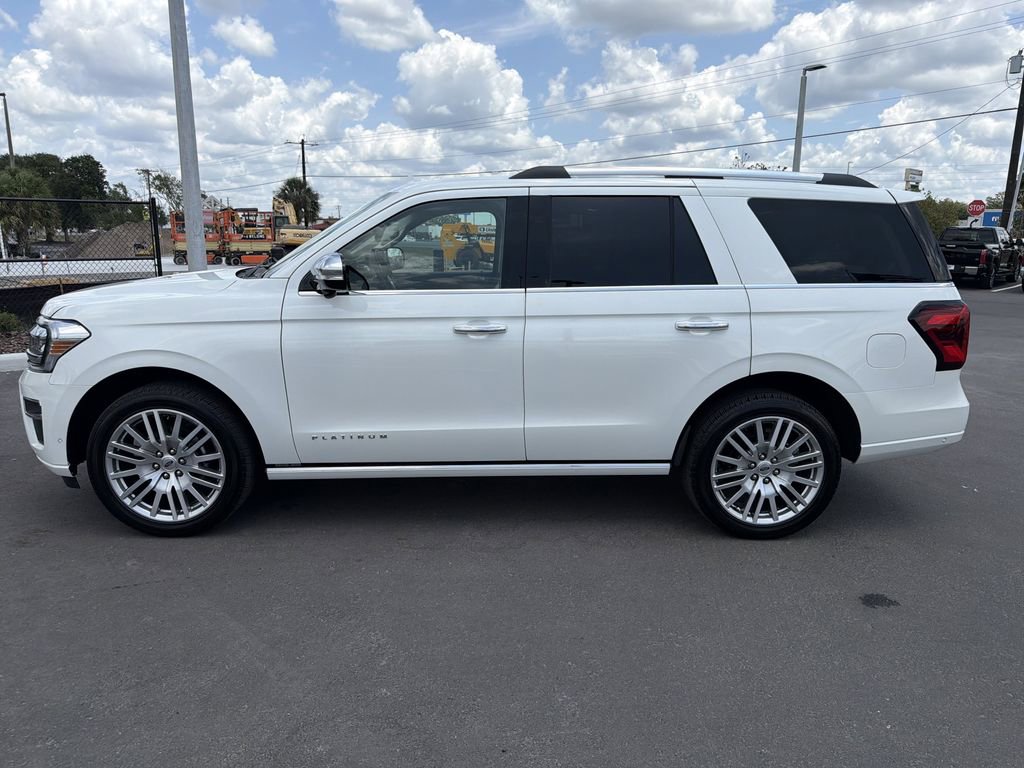 Certified 2024 Ford Expedition Platinum RWD image 7
