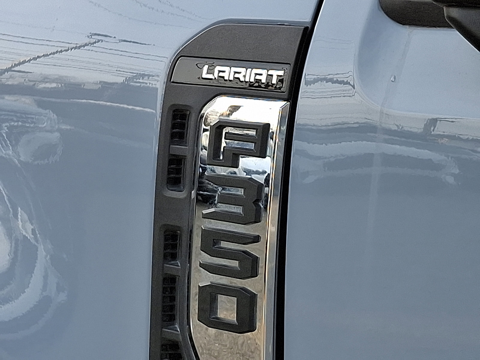 Certified 2025 Ford F350 Lariat w/ Lariat Ultimate Package image 31