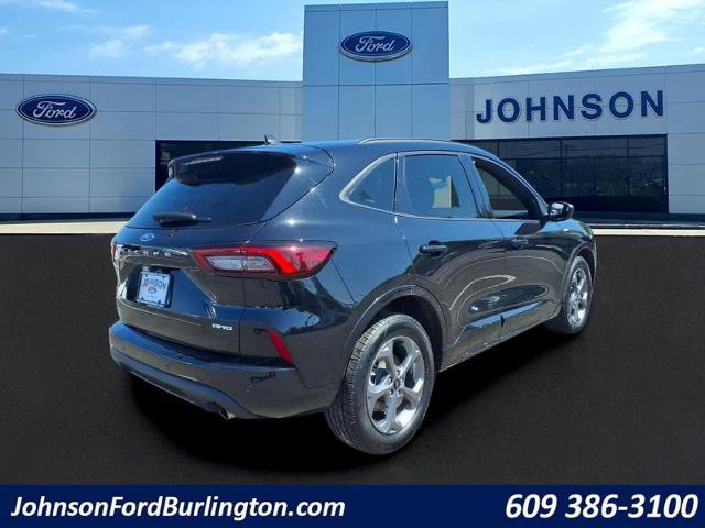 Certified 2023 Ford Escape ST-Line w/ Tech Pack #1 AWD/4WD image 3