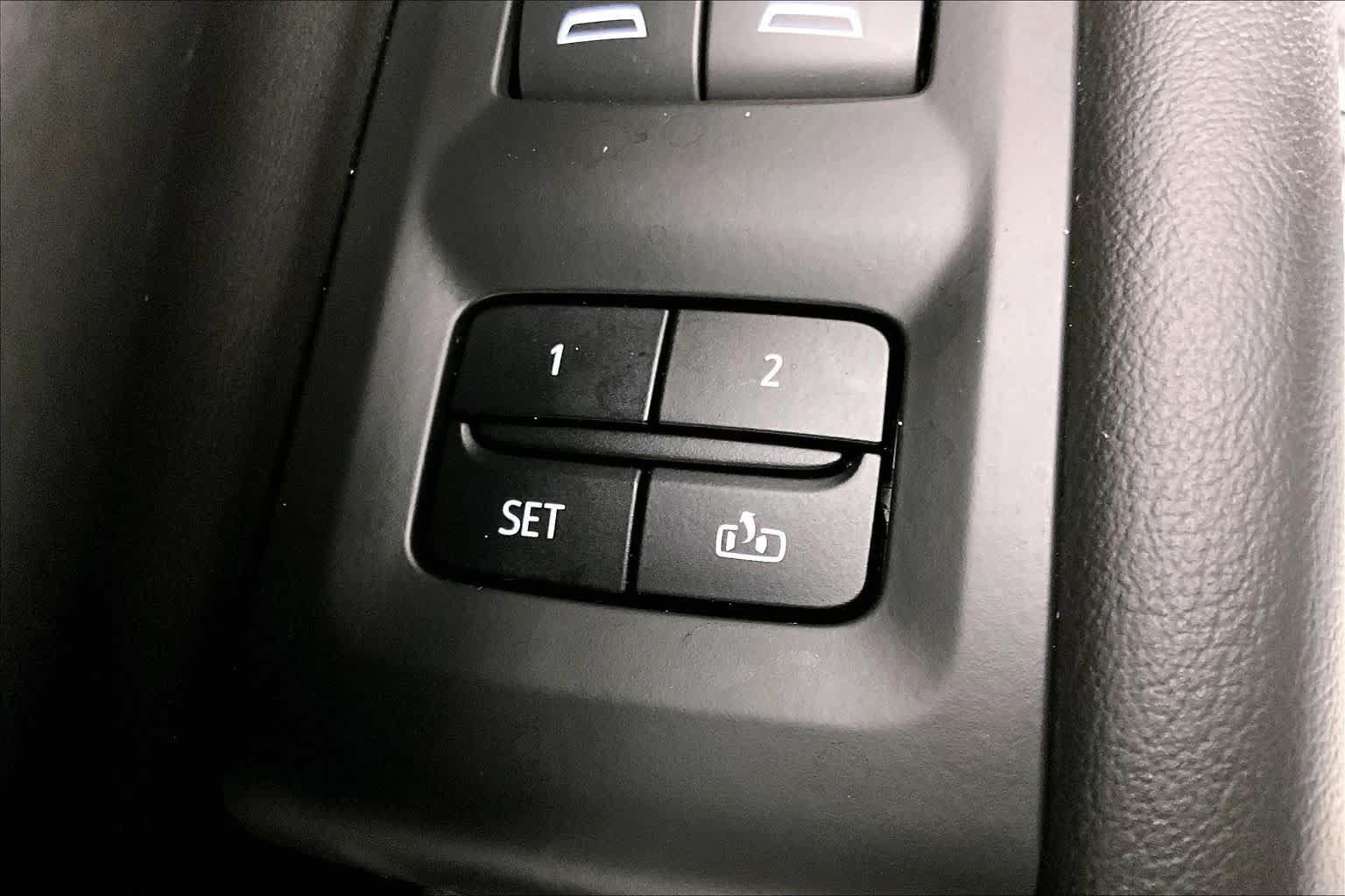 Used 2021 GMC Yukon AT4 w/ AT4 Premium Plus Package AWD/4WD image 64