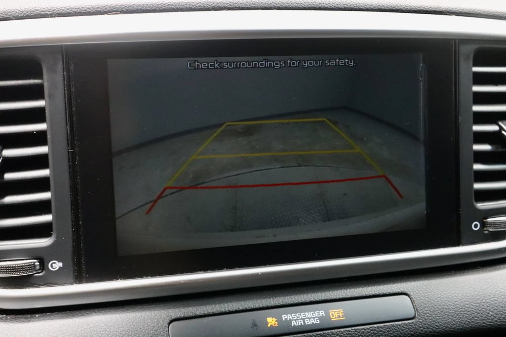 Used 2021 Kia Sportage LX FWD image 2