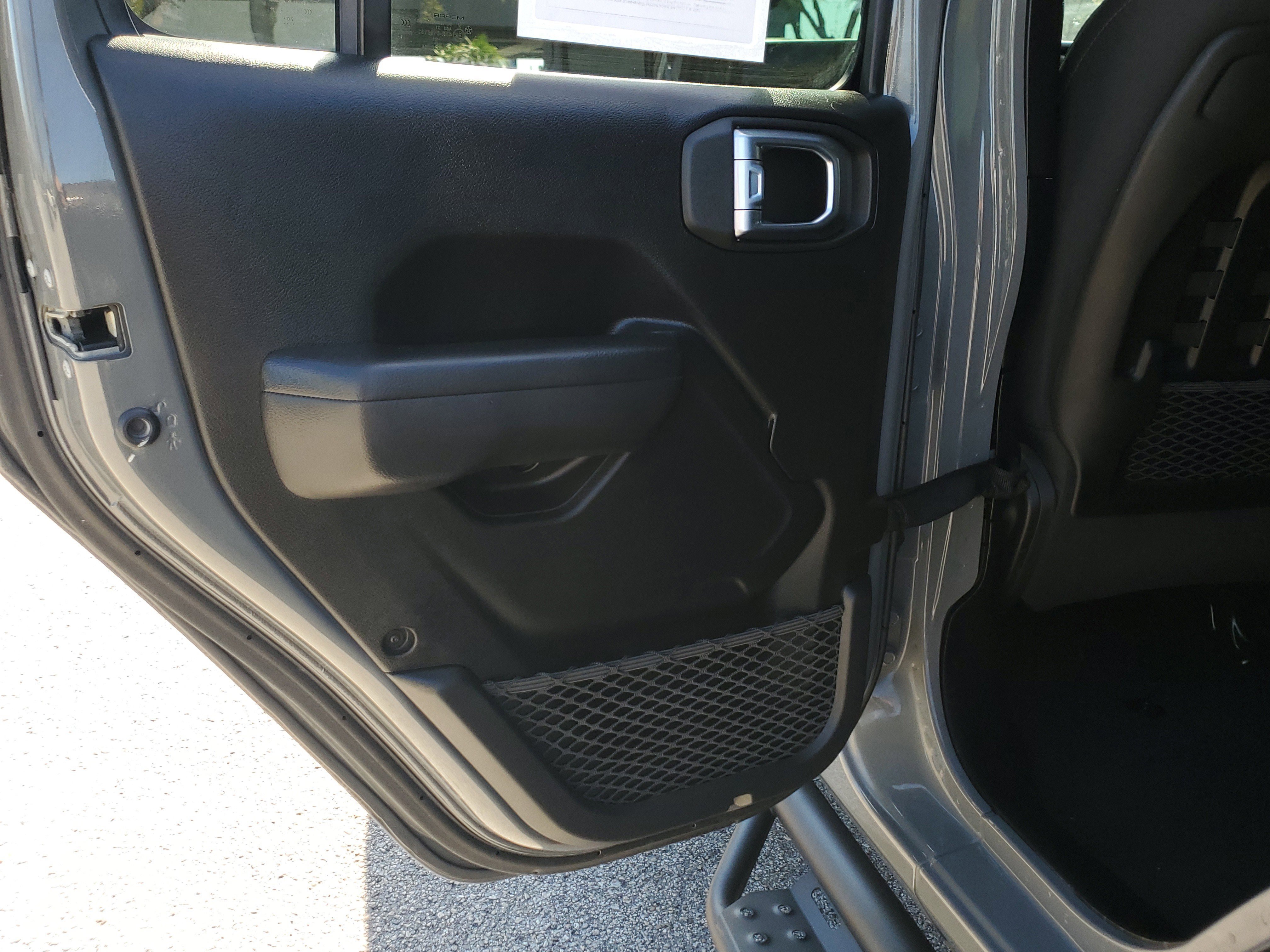 Used 2021 Jeep Wrangler Unlimited Rubicon image 11