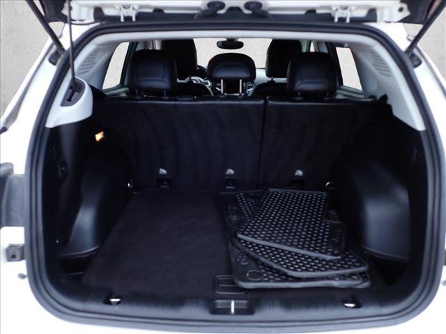 Used 2018 Jeep Compass Limited w/ Navigation Group AWD/4WD image 8