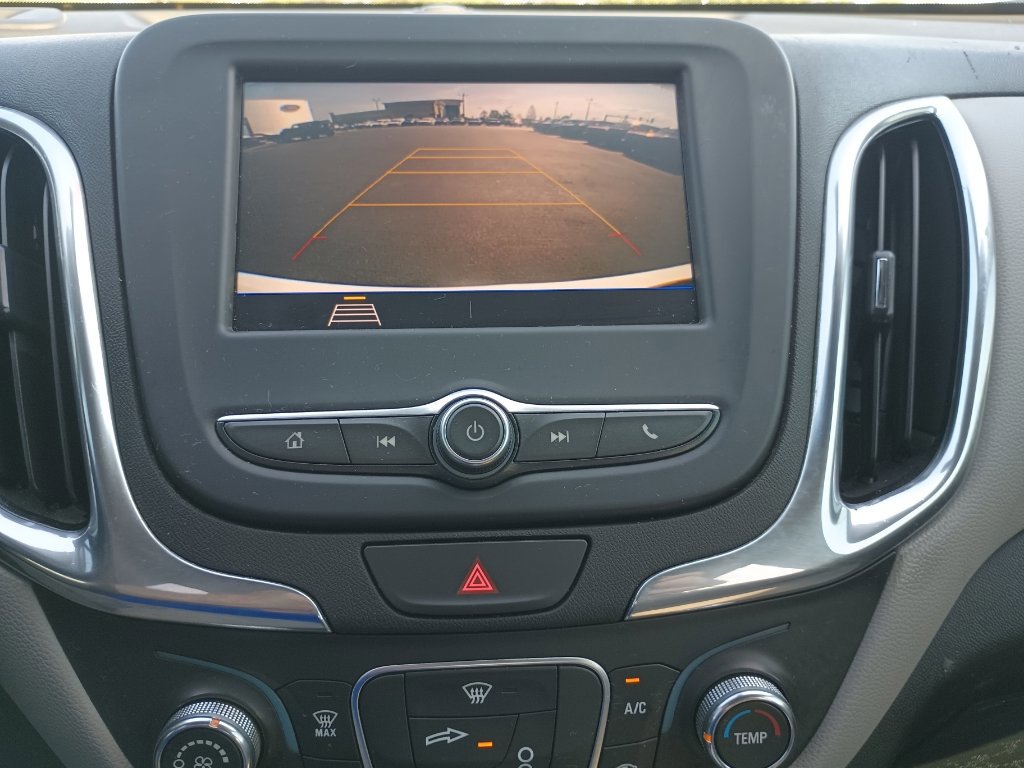 Used 2020 Chevrolet Equinox LS w/ LS Convenience Package image 18