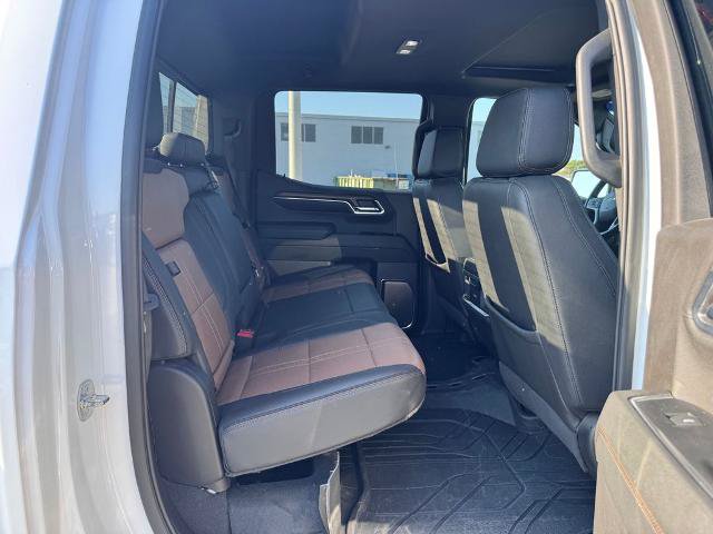 Used 2024 Chevrolet Silverado 1500 High Country w/ High Country Premium Package AWD/4WD image 19