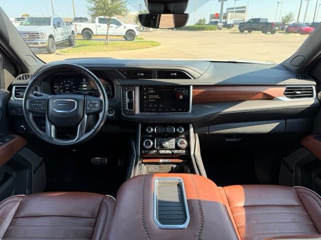 Used 2023 GMC Yukon XL Denali Ultimate AWD/4WD image 29