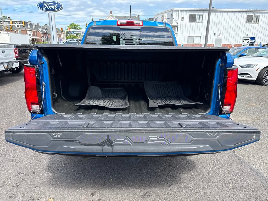 Used 2024 Chevrolet Colorado Z71 w/ Z71 Convenience Package 2 AWD/4WD image 13