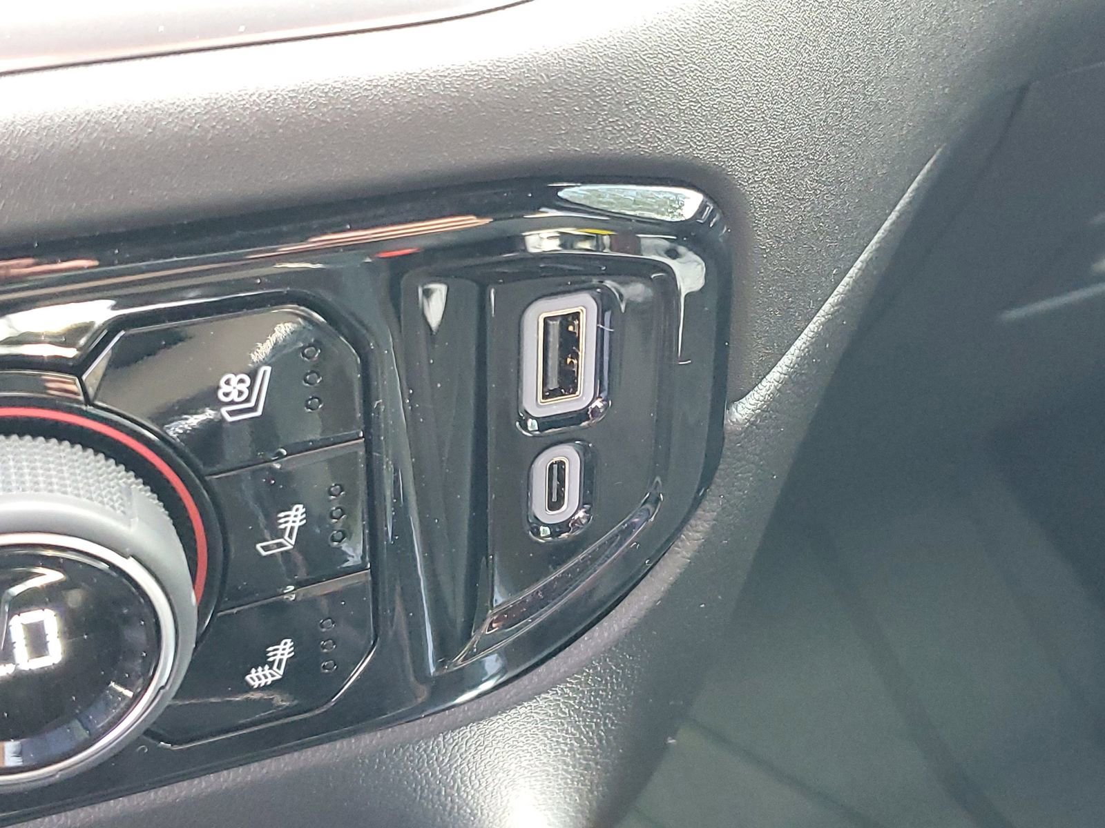 Used 2025 Chevrolet Silverado 1500 High Country image 27