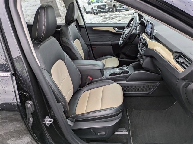 Certified 2022 Ford Escape Titanium w/ Titanium Elite Package image 23