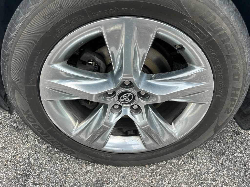 Used 2019 Toyota Highlander Limited AWD/4WD image 48