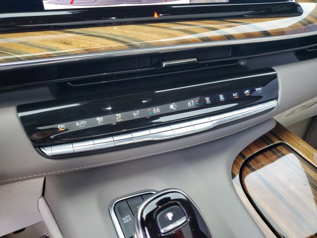 Used 2023 Cadillac Escalade Premium Luxury Platinum image 31