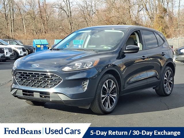 Certified 2022 Ford Escape SE w/ SE Sport Appearance Package image 2