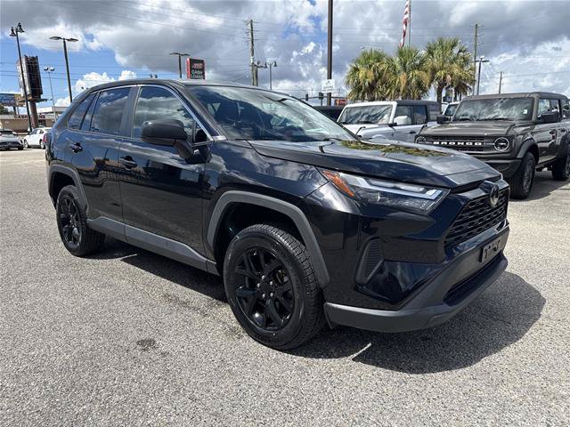 Used 2024 Toyota RAV4 LE FWD image 15