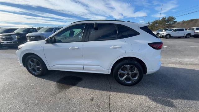 Certified 2023 Ford Escape ST-Line w/ Tech Pack #1 image 3