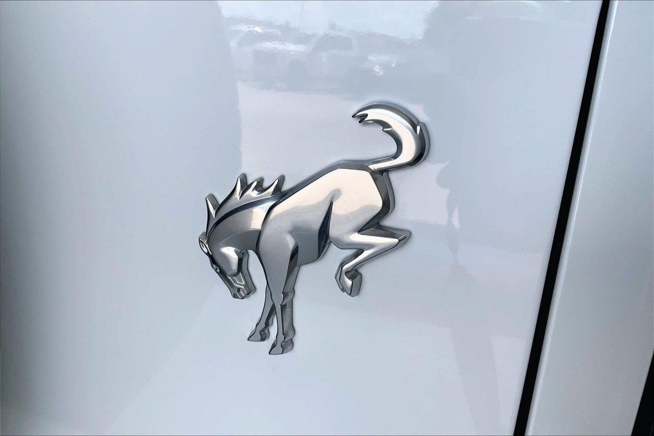 Certified 2023 Ford Bronco Outer Banks AWD/4WD image 7