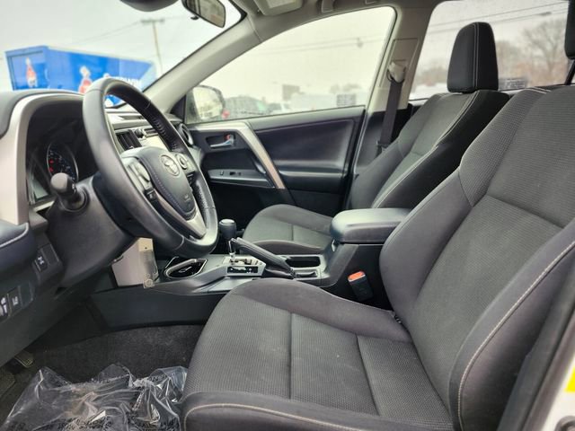 Used 2017 Toyota RAV4 XLE w/ Carpet Mat Package image 18