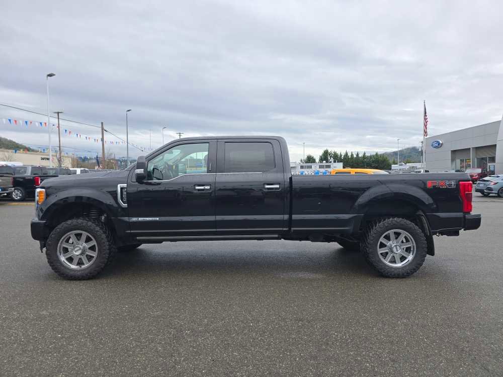 Certified 2019 Ford F350 Limited image 2