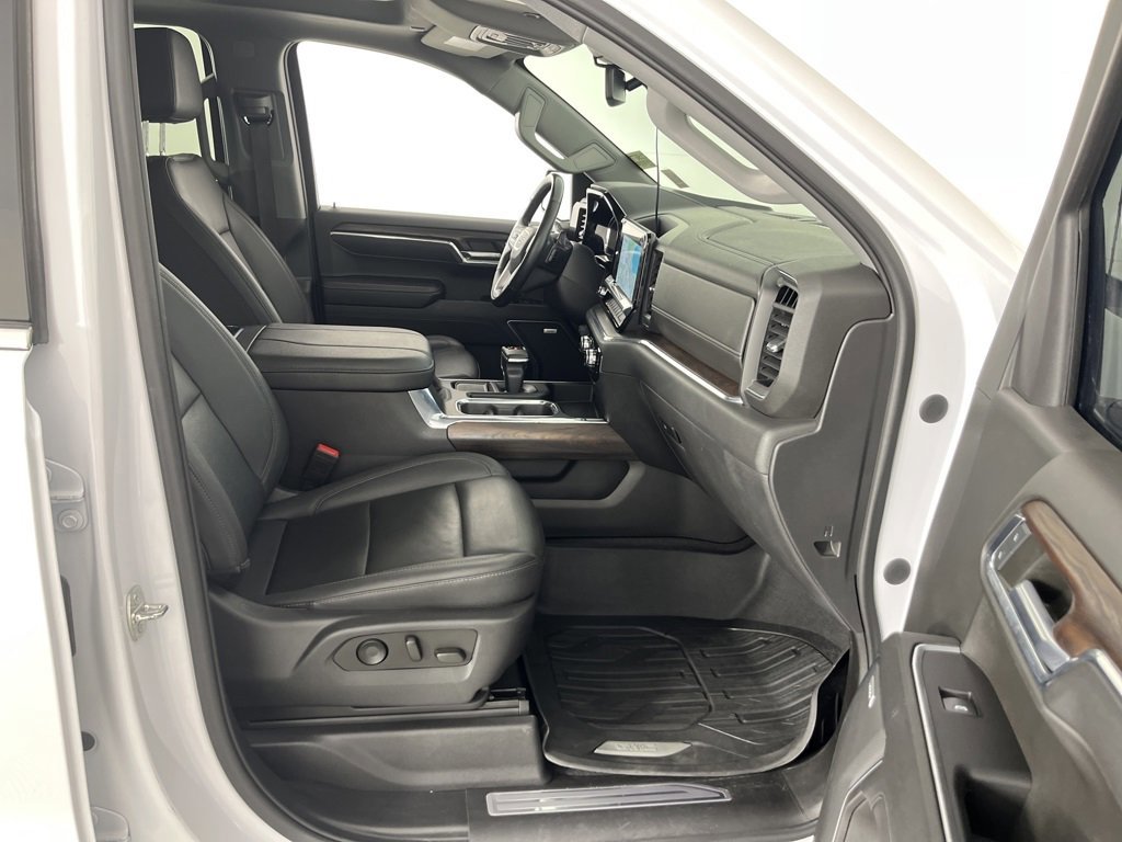 Used 2023 GMC Sierra 1500 SLT image 33