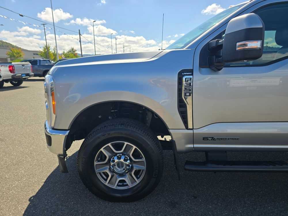 Certified 2023 Ford F350 Lariat w/ Lariat Ultimate Package AWD/4WD image 18