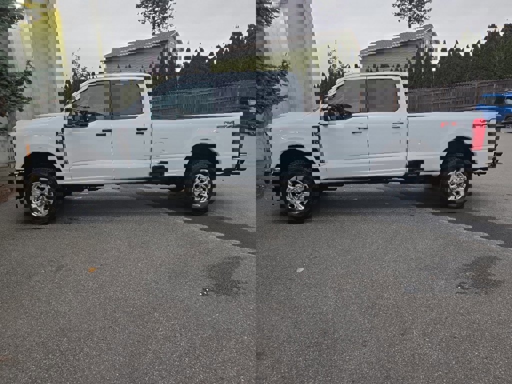 Certified 2024 Ford F350 XLT w/ FX4 Off-Road Package image 2