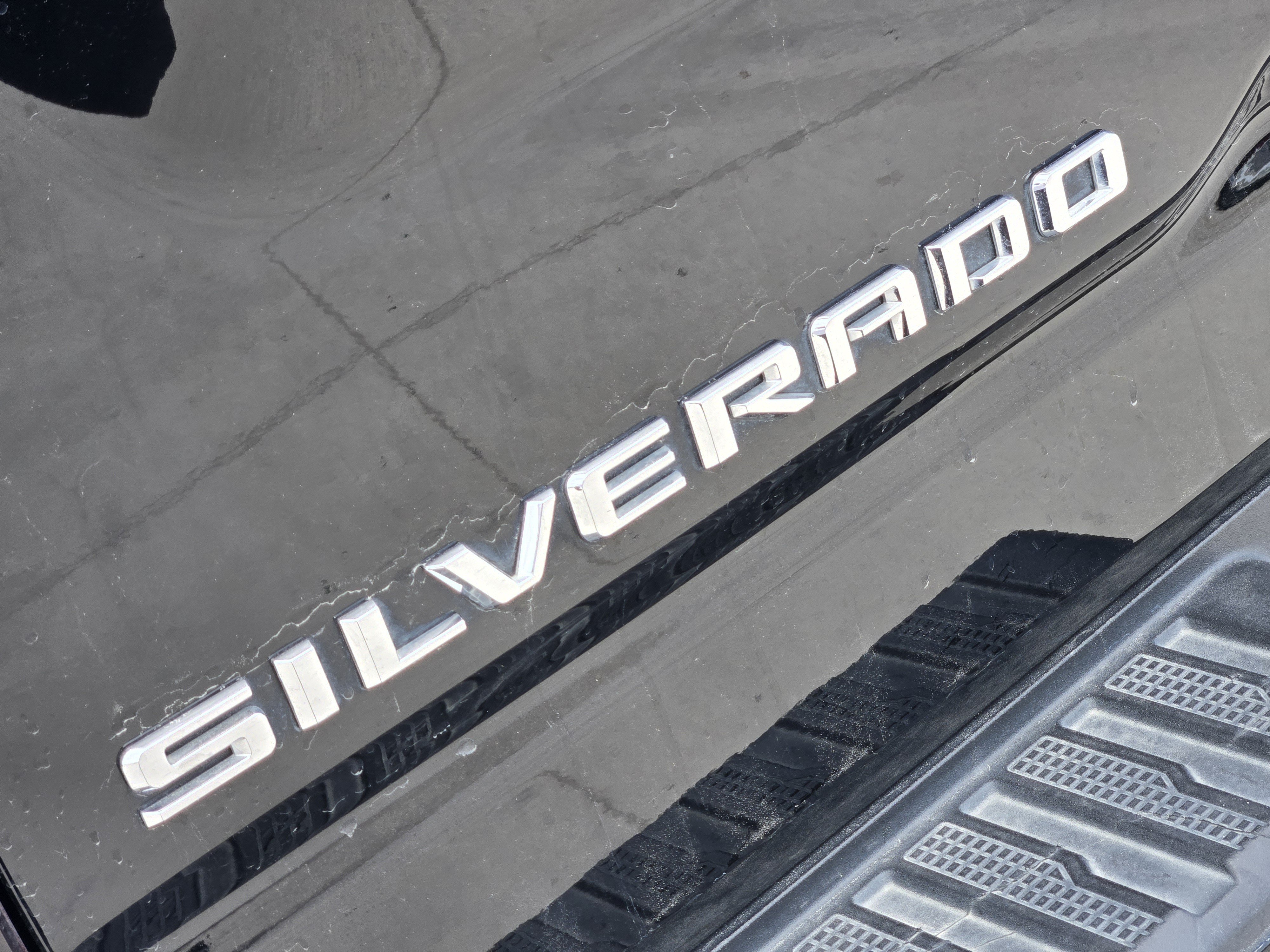 Used 2024 Chevrolet Silverado 2500 High Country w/ High Country Premium Package AWD/4WD image 13